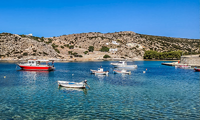 lunch in small cyclades included in the day boat trip